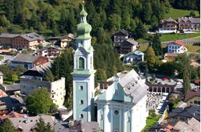 Barocke Pfarrkirche von Toblach