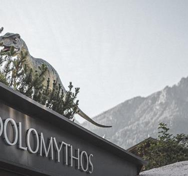 dolomythos-1300x500